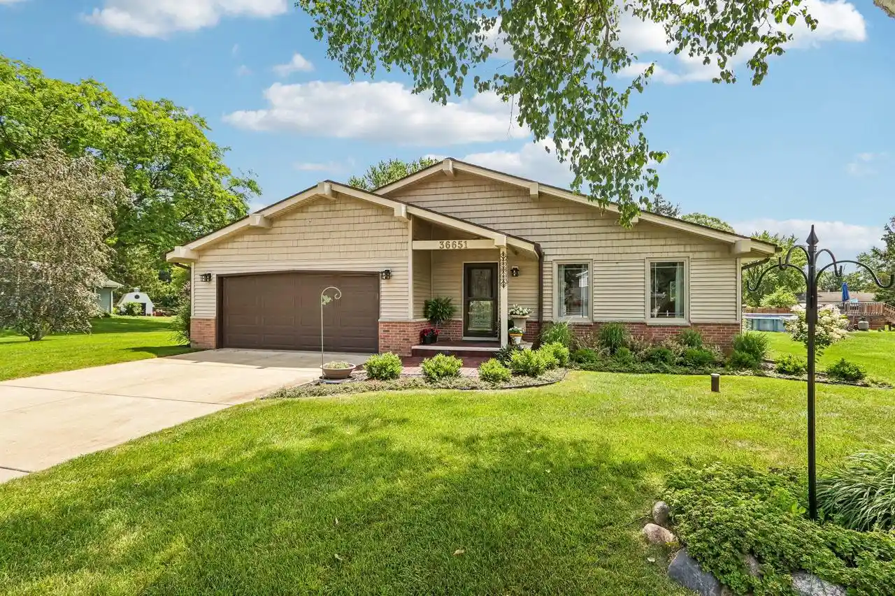 1st image of 36651 Prairie Dr Dr, Oconomowoc, WI 53066 | MLS# 1971803