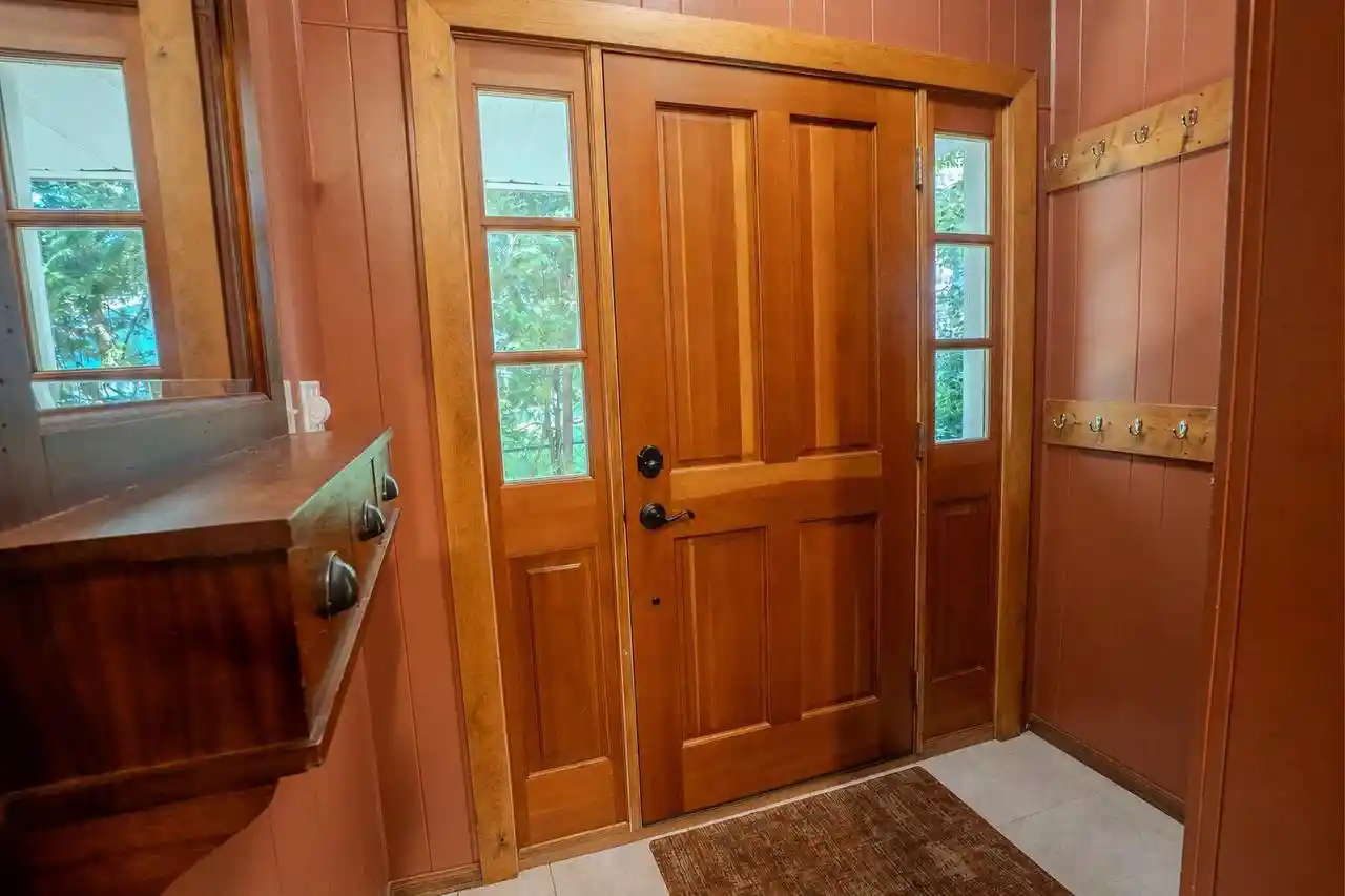 3rd image of 2712 Nagawicka Avenue Avenue, Delafield, WI 53018 | MLS# 1971802