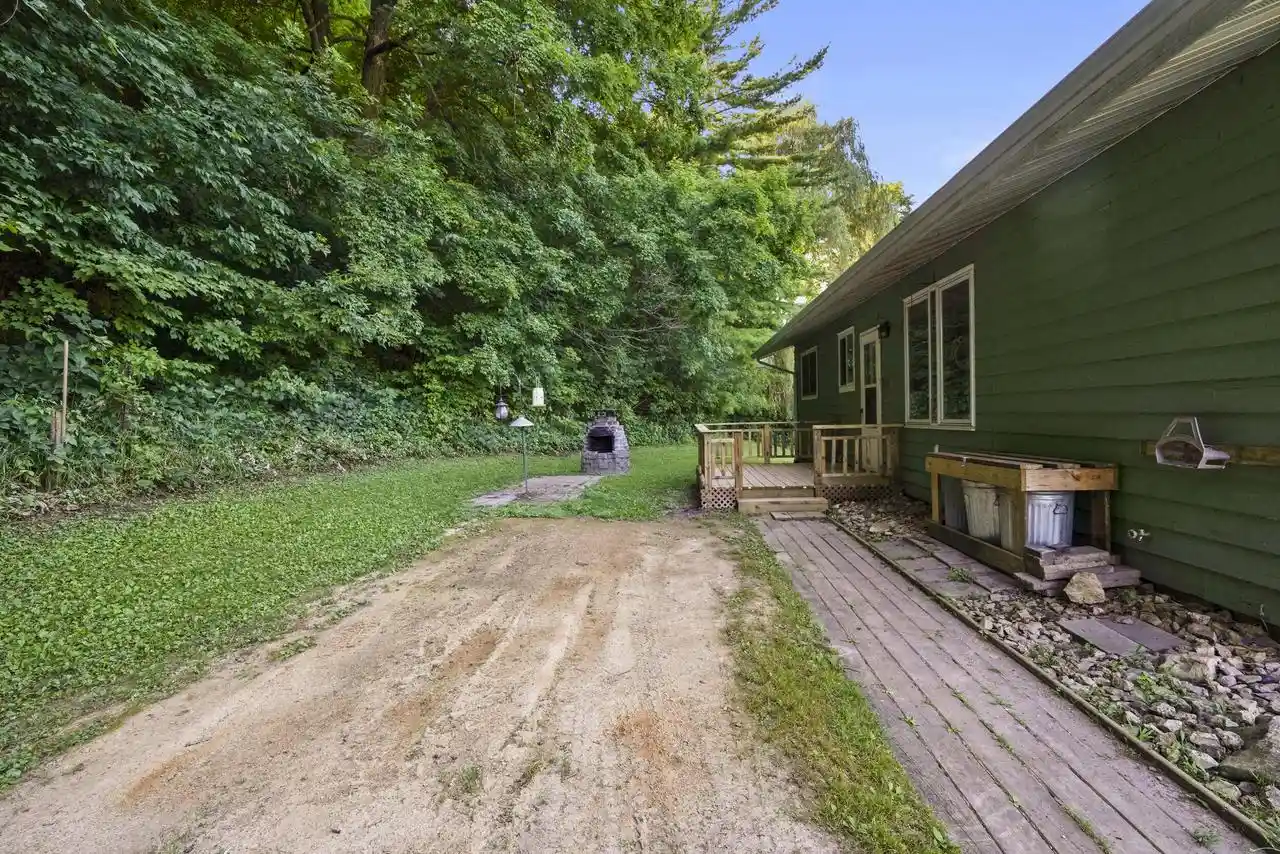 Homes for sale in Chaseburg, WI | S1113 County Road K, Chaseburg, WI 54621 | MLS# 1971806