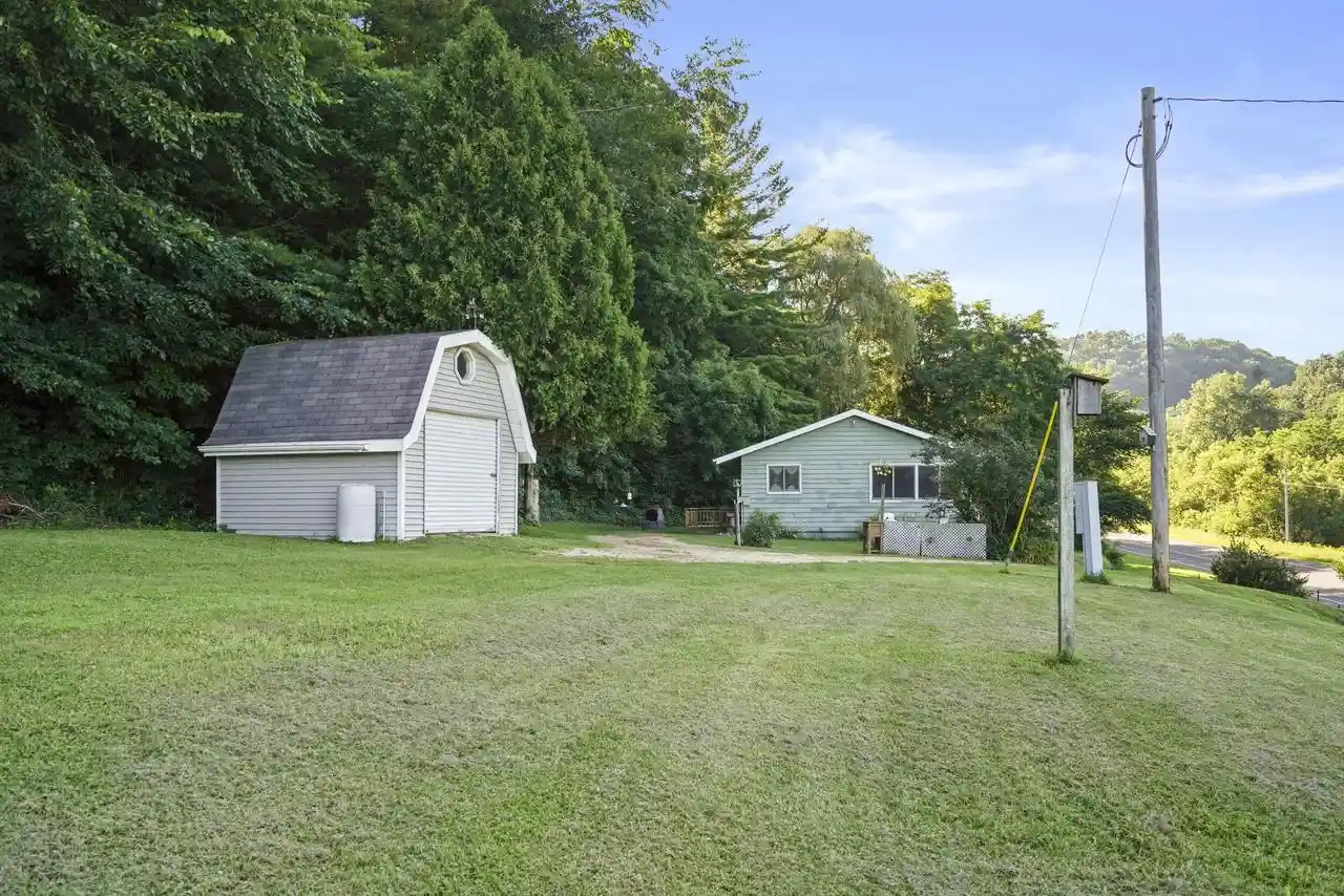 Homes for sale in Chaseburg, WI | S1113 County Road K, Chaseburg, WI 54621 | MLS# 1971806
