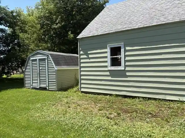 2nd image of 306 W Blodgett Street Street, Marshfield, WI 54449 | MLS# 22603322