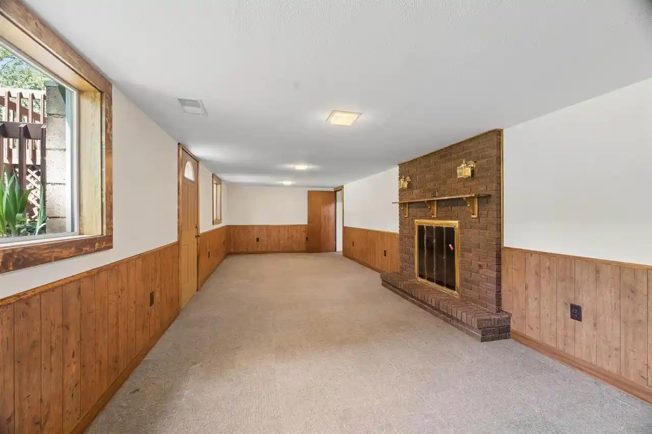 5th image of 2241 Wallace Lake Road Road, West Bend, WI 53090 | MLS# 50329167