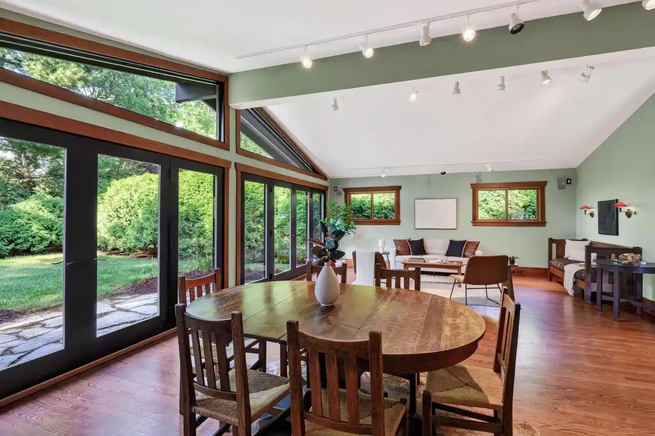 4th image of 5202 S Hill Dr Dr, Madison, WI 53705 | MLS# 2028156