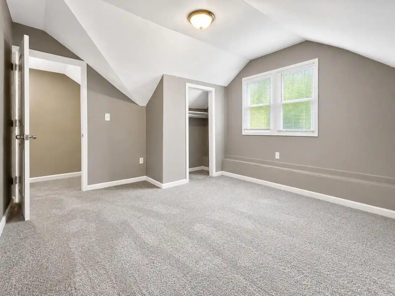 Photo 3 of Single family home for sale at 5330 N 36th Street Street, Milwaukee, WI 53209 | MLS# 1971809 | Listing updated on 2026-09-12