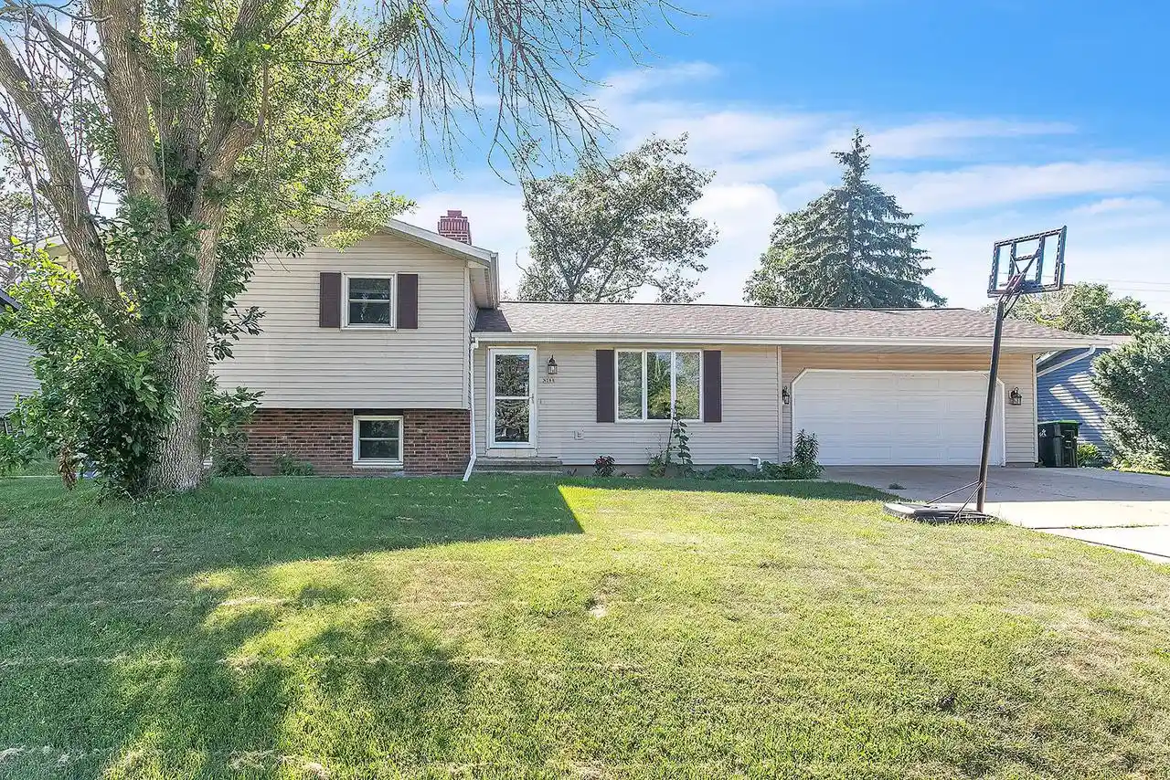 Homes for sale in Sherwood, WI | N269 Forest Avenue Avenue, Sherwood, WI 54169 | MLS# 1971814
