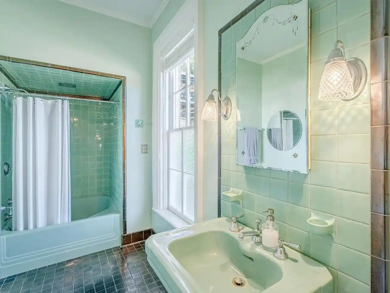 Photo 4 of Single family home for sale at 901 1st Center Ave, Brodhead, WI 53520 | MLS# 2028169 | Listing updated on 2026-10-07
