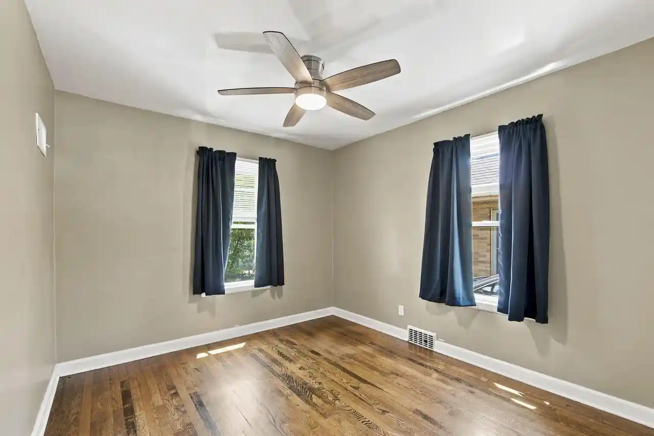 Photo 3 of Single family home for sale at 2915 E Allerton Avenue Avenue, Saint Francis, WI 53235 | MLS# 1971819 | Listing updated on 2026-09-18