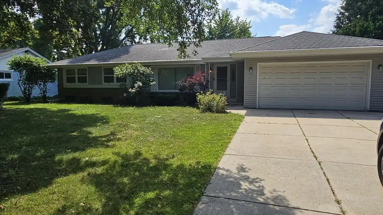 Homes for sale in Milwaukee, WI | 7469 N 51st Boulevard Boulevard, Milwaukee, WI 53223 | MLS# 1971821