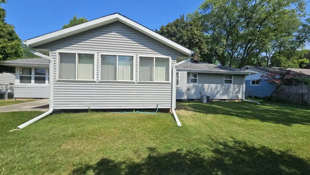 Homes for sale in Milwaukee, WI | 7469 N 51st Boulevard Boulevard, Milwaukee, WI 53223 | MLS# 1971821