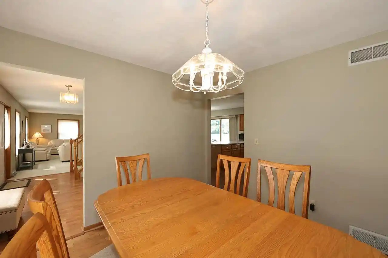 image of 8795 S Lizanne Dr Dr, Oak Creek, WI 53154 | MLS# 1971831
