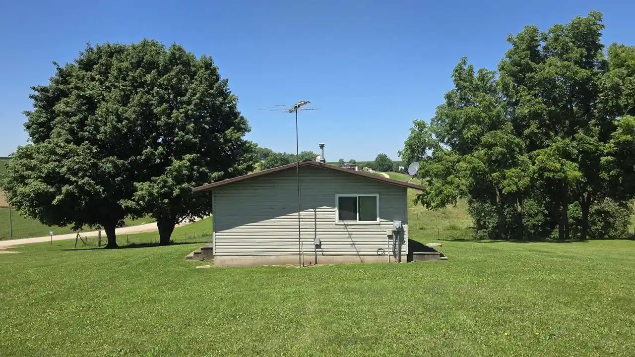 37th image of 12315 Borah Ridge Road Road, Prairie Du Chien, WI 53821 | MLS# 2028171