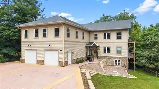 Photo 3 of Multi family home for sale at 1000 Hillside Dr Dr, Wisconsin Dells, WI 53965 | MLS# 2028174 | Listing updated on 2026-07-15
