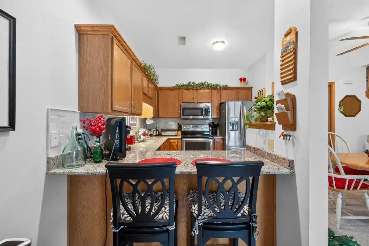 3rd image of 6115 S Creekside Dr Dr #3, Cudahy, WI 53110 | MLS# 1971841