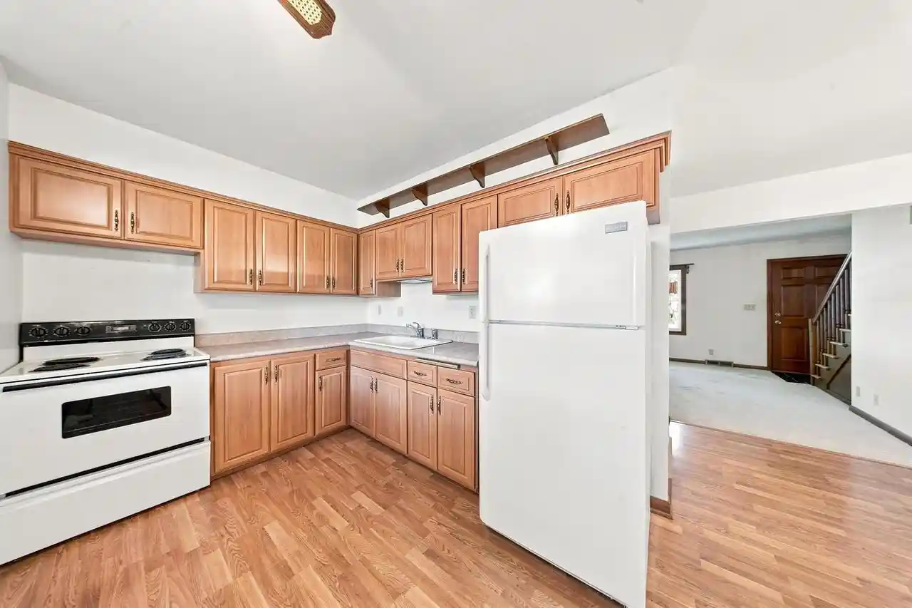22nd image of 5069 W Colonial Court Court, Milwaukee, WI 53220 | MLS# 1971851