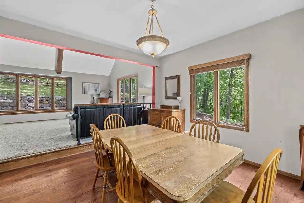 4th image of S87W28270 Lookout Lane Lane, Mukwonago, WI 53149 | MLS# 1971850