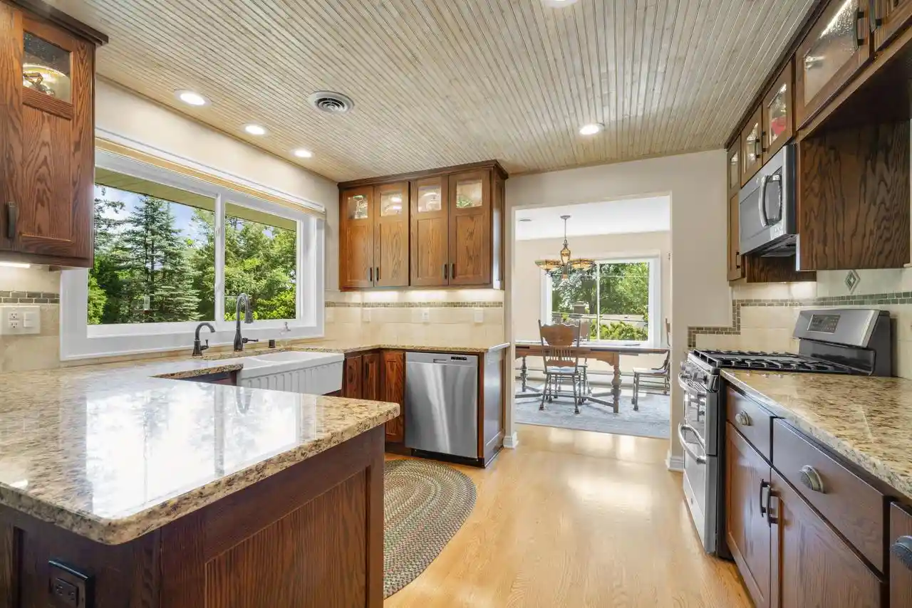 44th image of 818 E Badger Lane Lane, West Bend, WI 53095 | MLS# 1971852