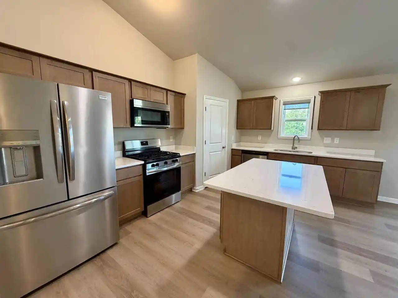 43rd image of 1615 Lee Lane Lane, Janesville, WI 53546 | MLS# 2028179