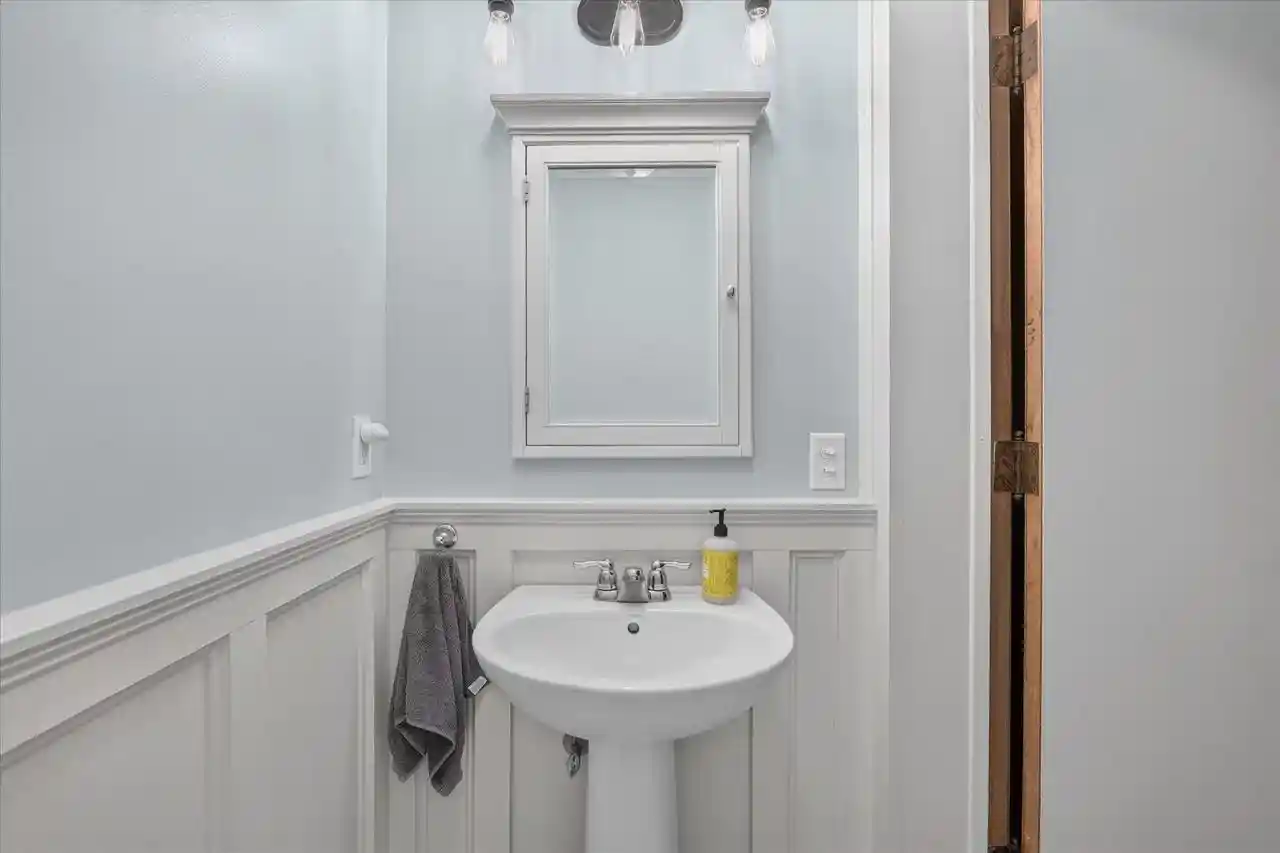 3rd image of 1229 Chapin Street Street, Beloit, WI 53511 | MLS# 2028181