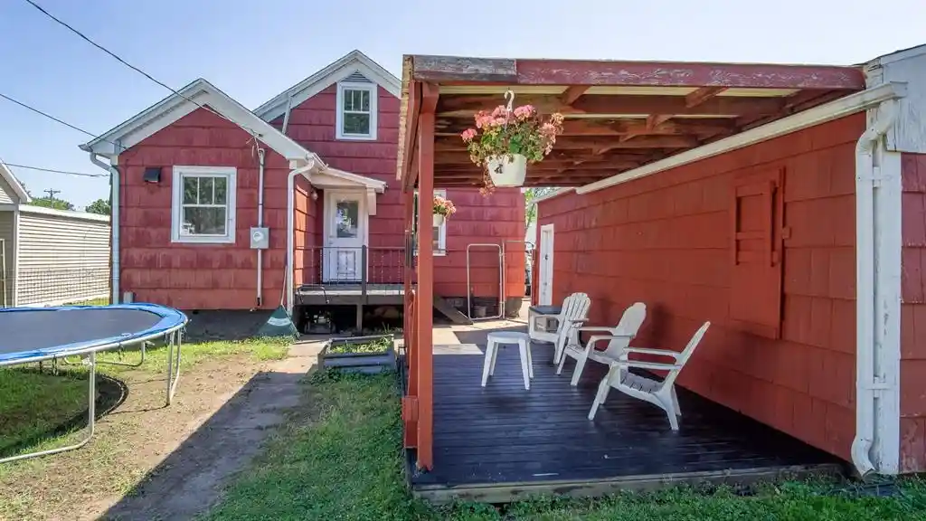 2nd image of 520 W Cedar Street Street, Chippewa Falls, WI 54729 | MLS# 1603266