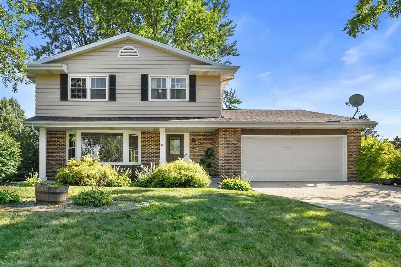 1st image of 501 11th Avenue Avenue, Union Grove, WI 53182 | MLS# 1971872