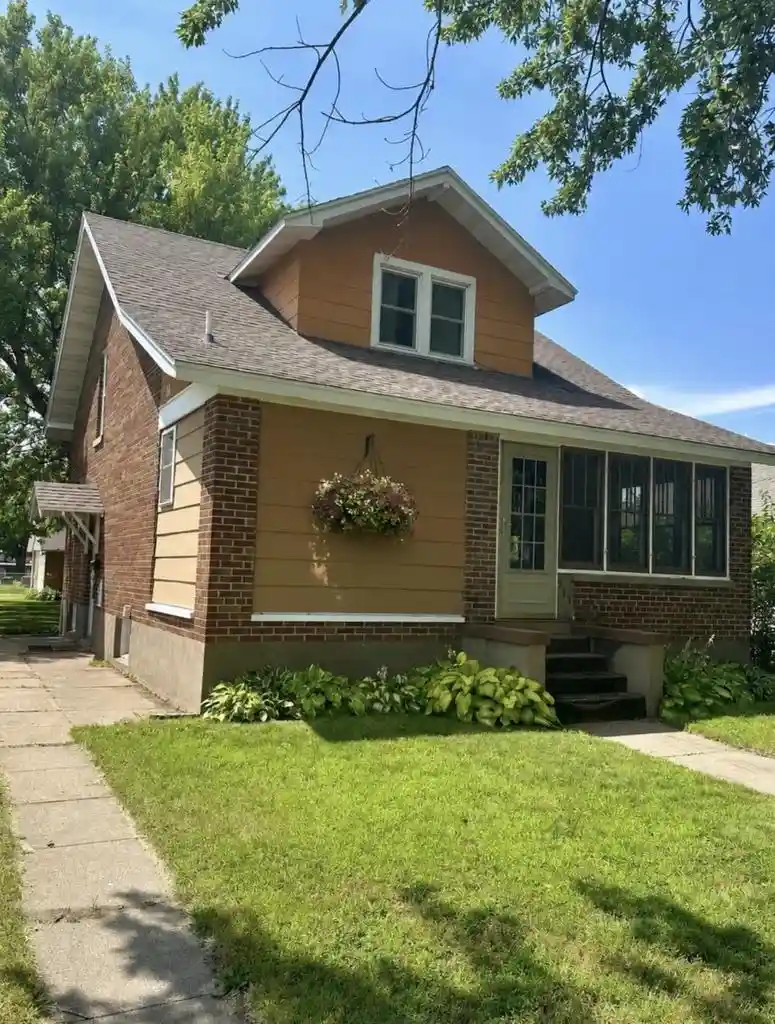 1st image of 513 N Michigan Street Street, Prairie Du Chien, WI 53821 | MLS# 2028182