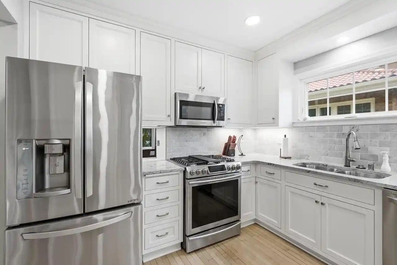 3rd image of 1534 Upper Parkway S Parkway S, Milwaukee, WI 53213 | MLS# 1971876