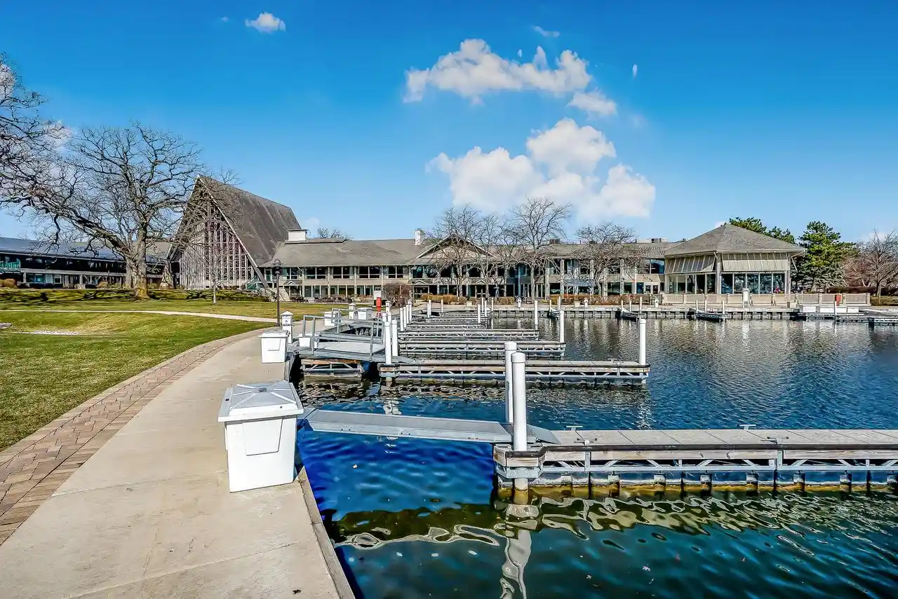 Homes for sale in Fontana, WI | 269 Fontana Avenue Avenue #1704, Fontana, WI 53125 | MLS# 1971893