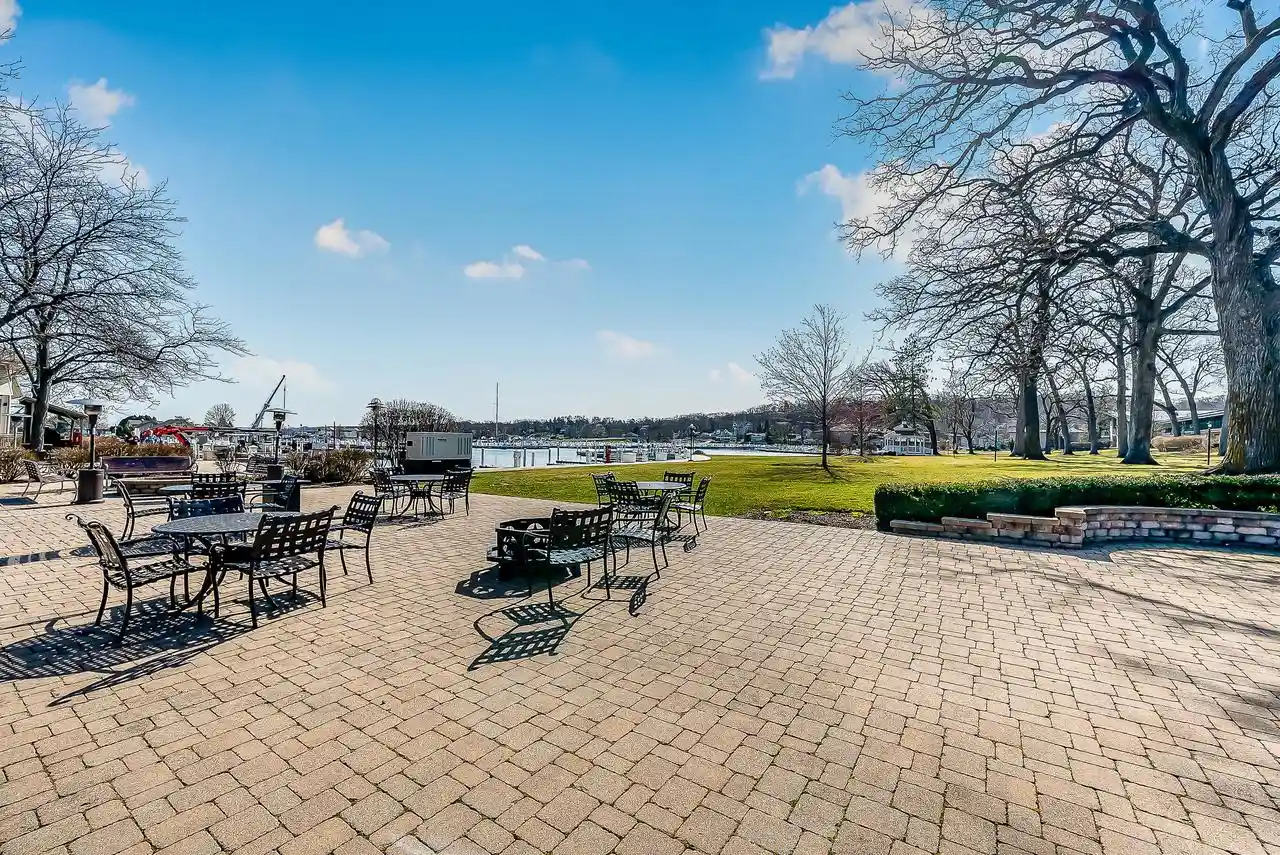 Homes for sale in Fontana, WI | 269 Fontana Avenue Avenue #1704, Fontana, WI 53125 | MLS# 1971893