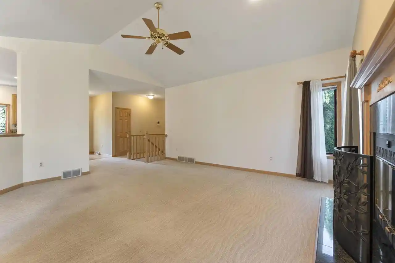 42nd image of 8 Hampton Court Court, Fond Du Lac, WI 54935 | MLS# 50329199