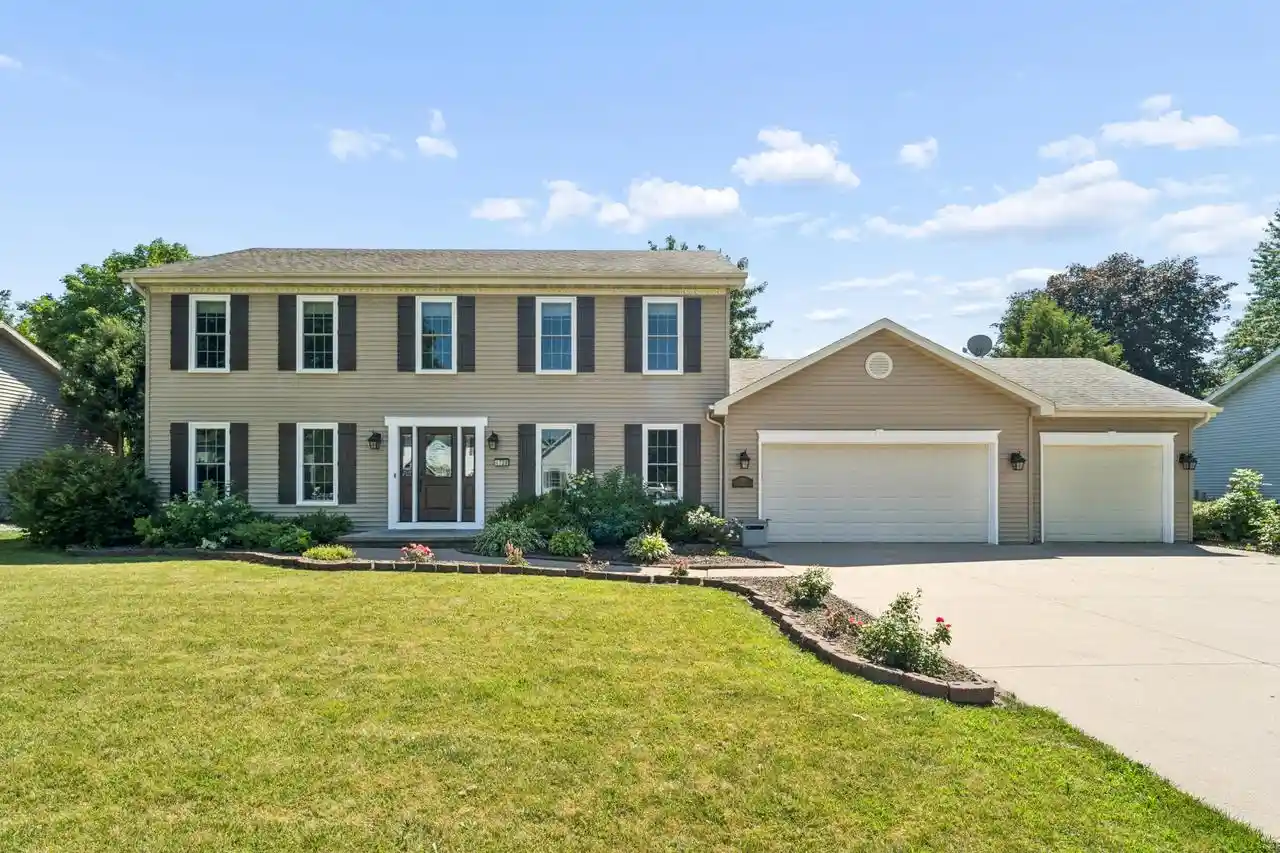 Homes for sale in Appleton, WI | 4729 W Chicory Lane Lane, Appleton, WI 54914 | MLS# 1971904