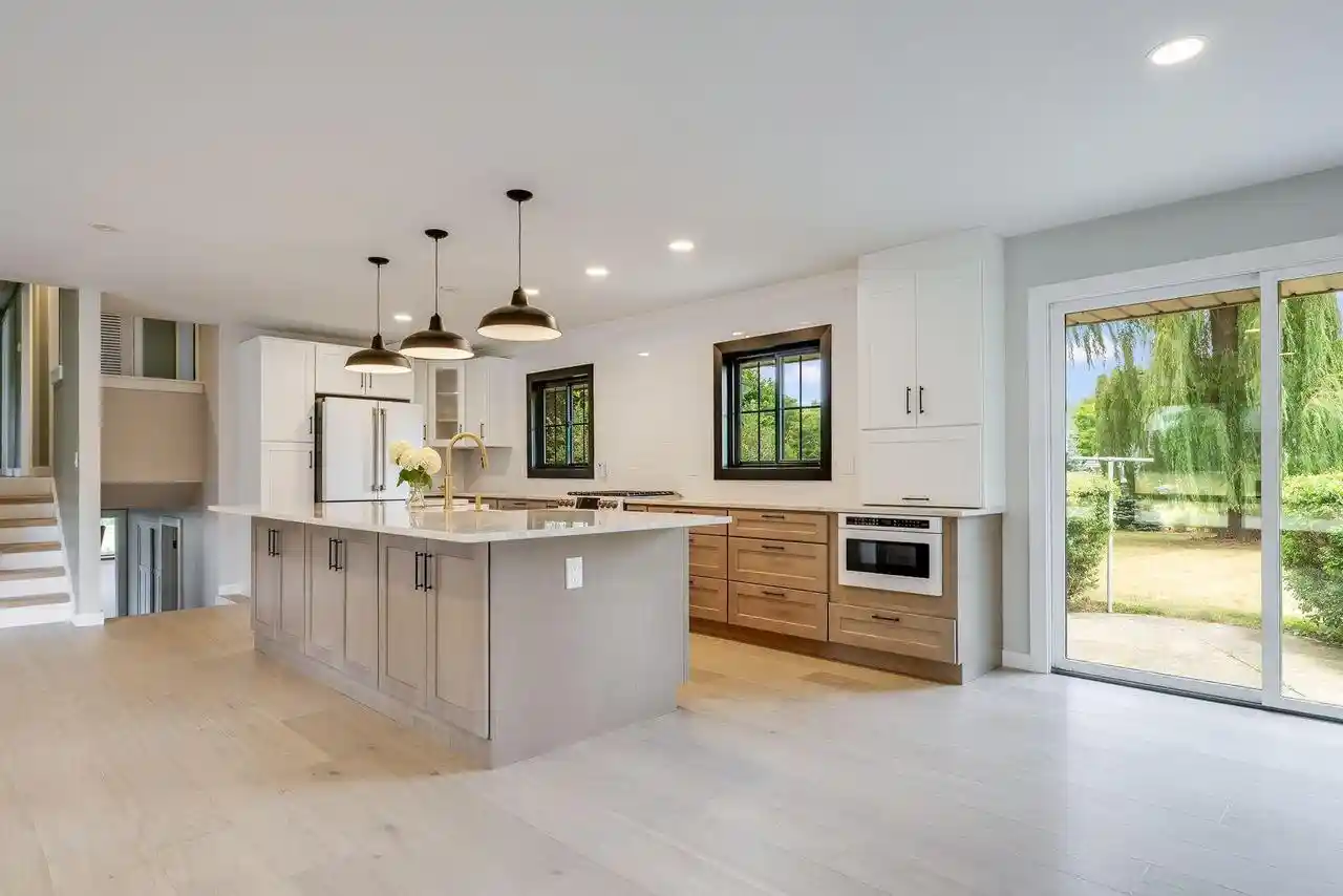 4th image of 2050 Mt Kisco Dr Dr, Elm Grove, WI 53122 | MLS# 1971911