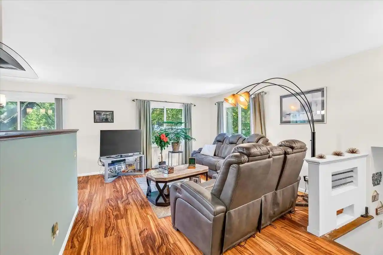 4th image of 285 Walnut Street Street, Oregon, WI 53575 | MLS# 2028213
