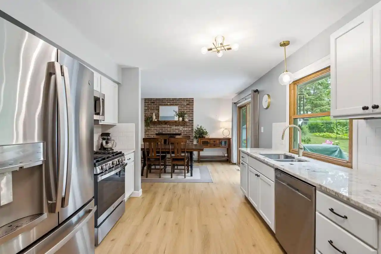 2nd image of 500 Summit Dr Dr, Port Washington, WI 53074 | MLS# 1971922