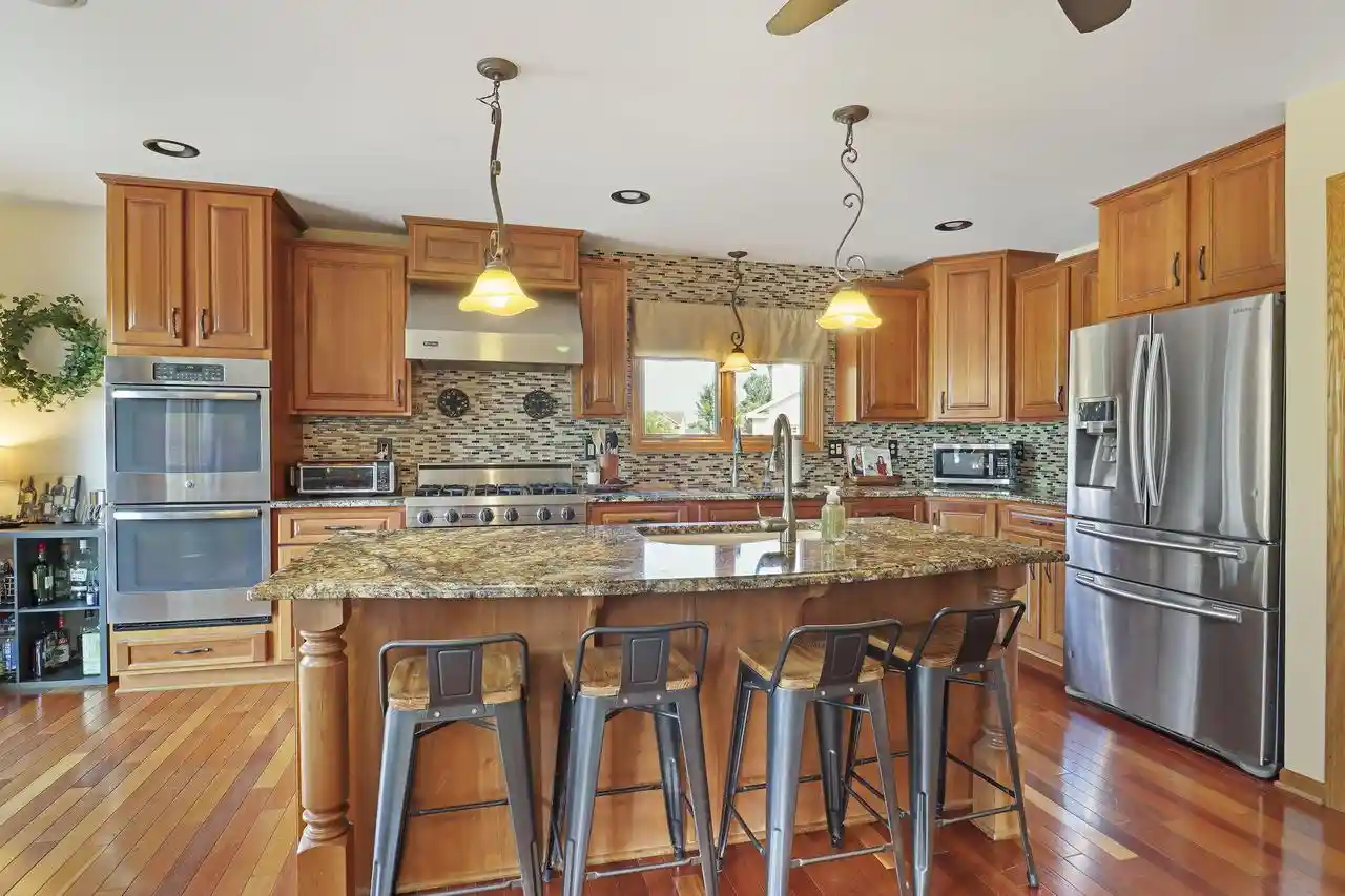 3rd image of 2714 10Th Pl Pl, Kenosha, WI 53140 | MLS# 1971927