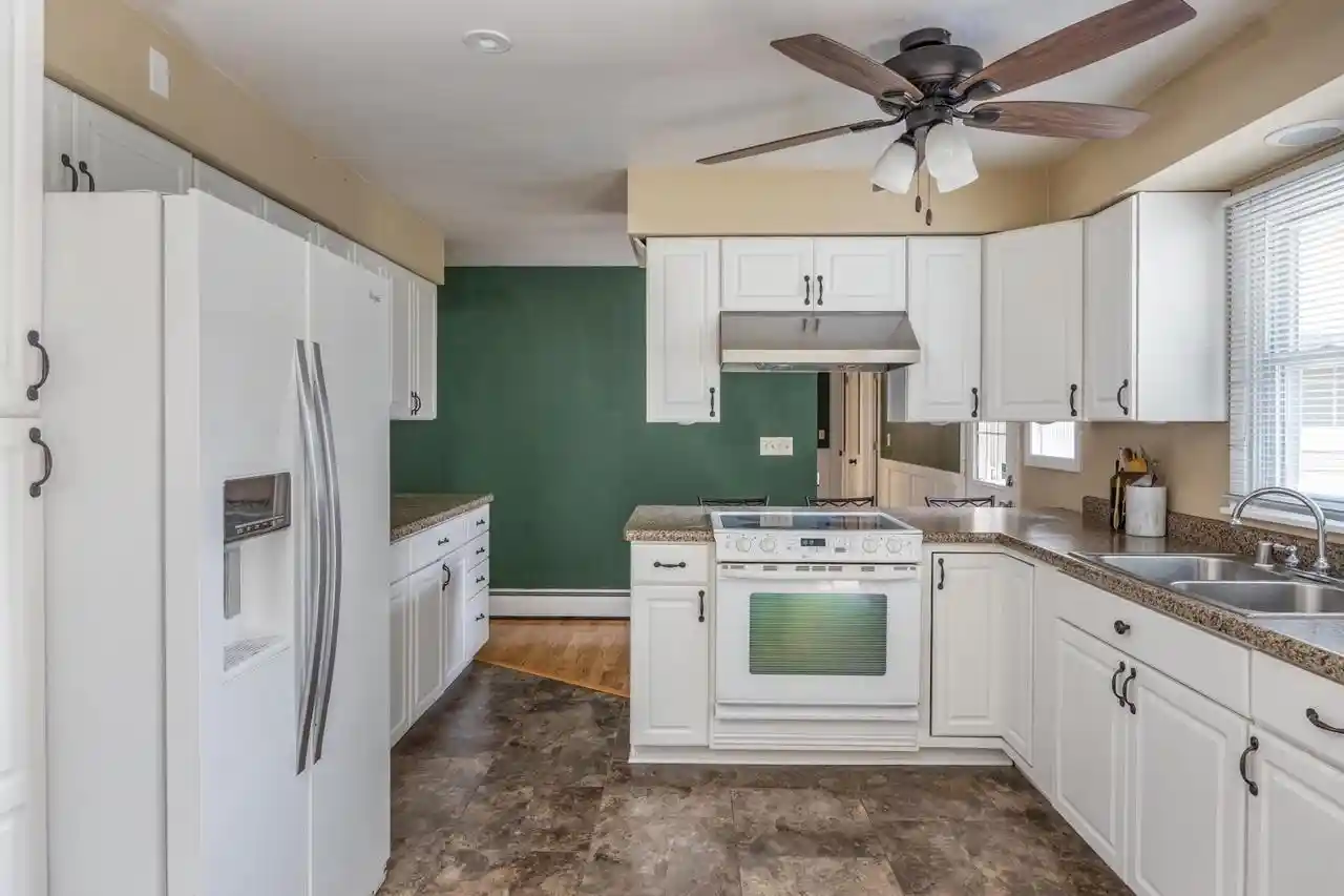 3rd image of 150 S Lee Street Street, Appleton, WI 54915 | MLS# 50329227
