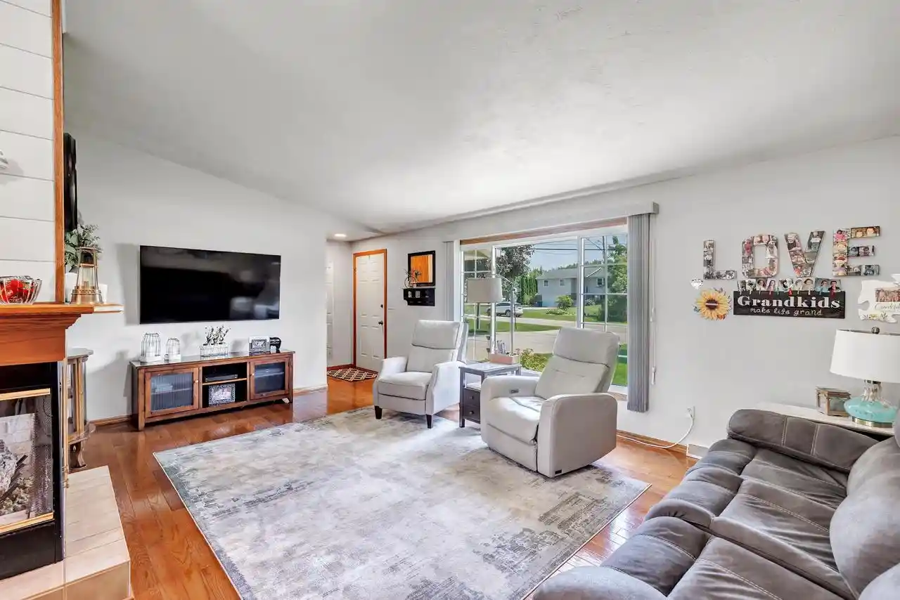 3rd image of 3659 Van Laanen Road Road, Green Bay, WI 54311 | MLS# 50329202