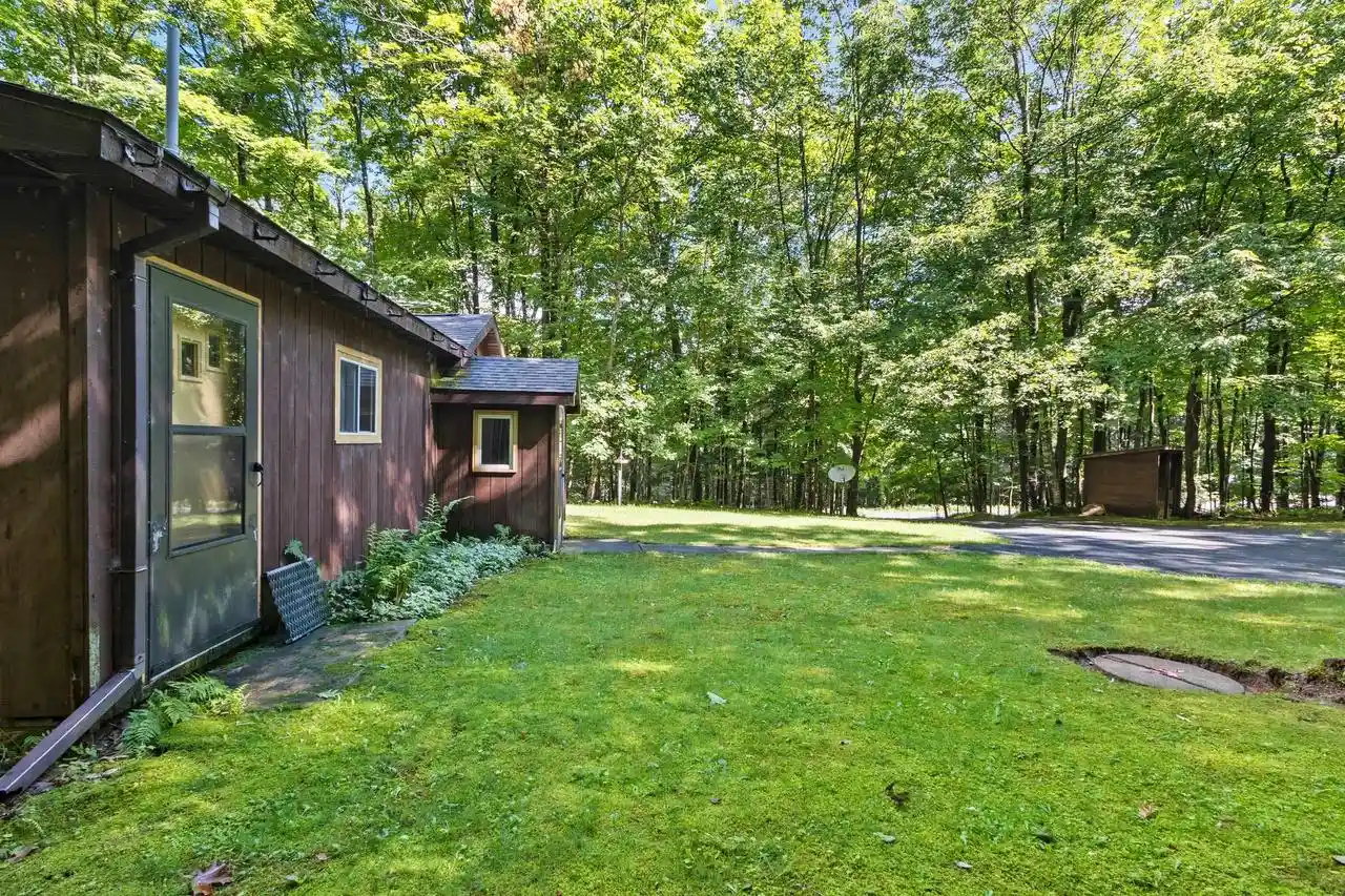 2nd image of 11339 Old 8 Road Road, Crandon, WI 54520 | MLS# 50329230
