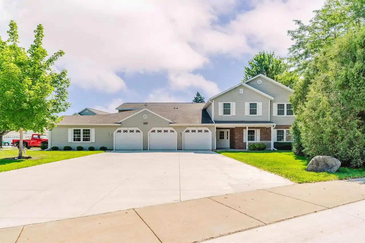 1st image of 2520 Village Lane Lane #A, Oshkosh, WI 54904 | MLS# 50329235