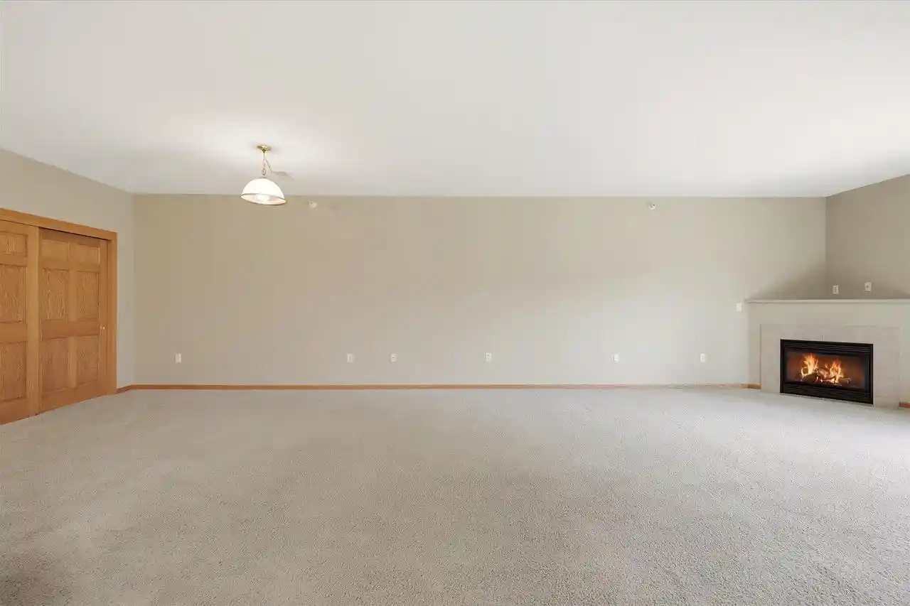 3rd image of 6020 S Buckhorn Avenue Avenue #210, Cudahy, WI 53110 | MLS# 1971938