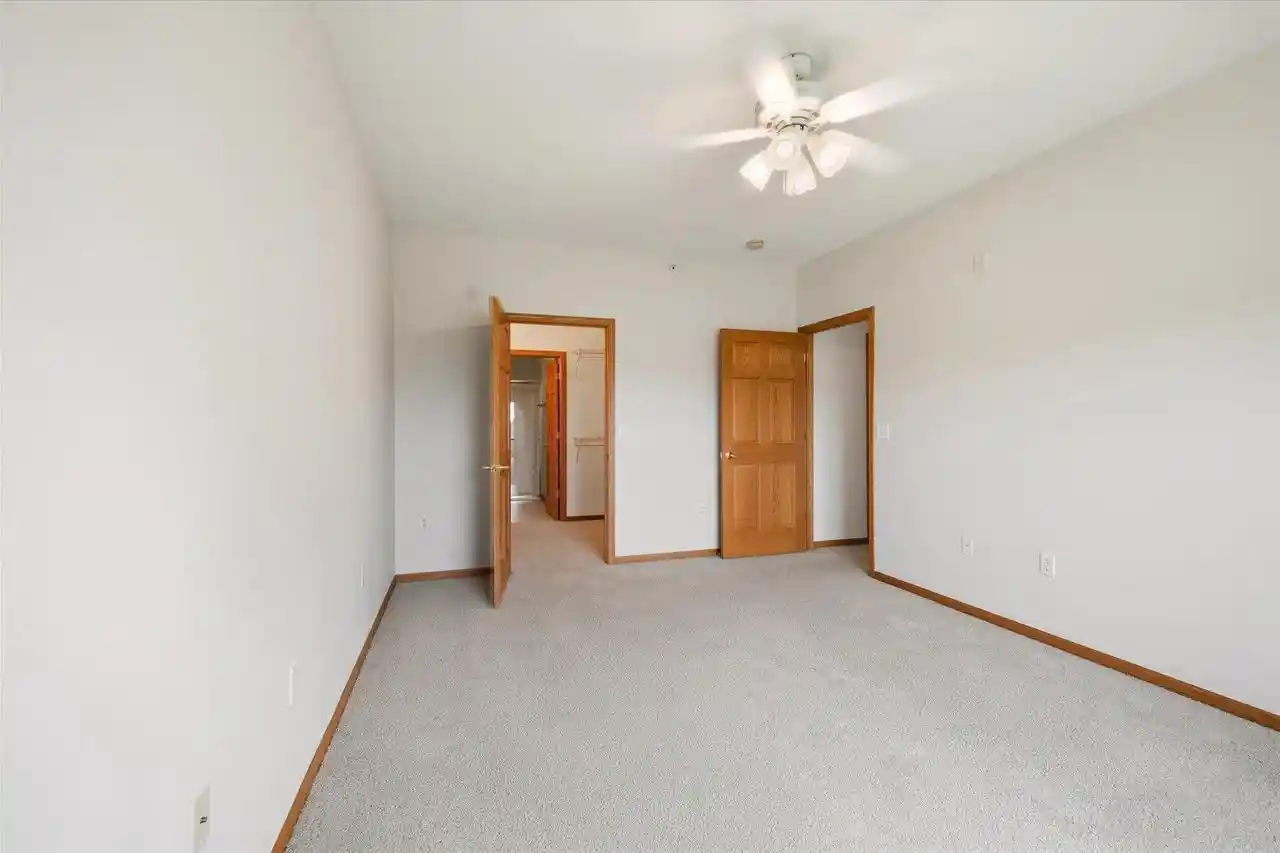 5th image of 6020 S Buckhorn Avenue Avenue #210, Cudahy, WI 53110 | MLS# 1971938