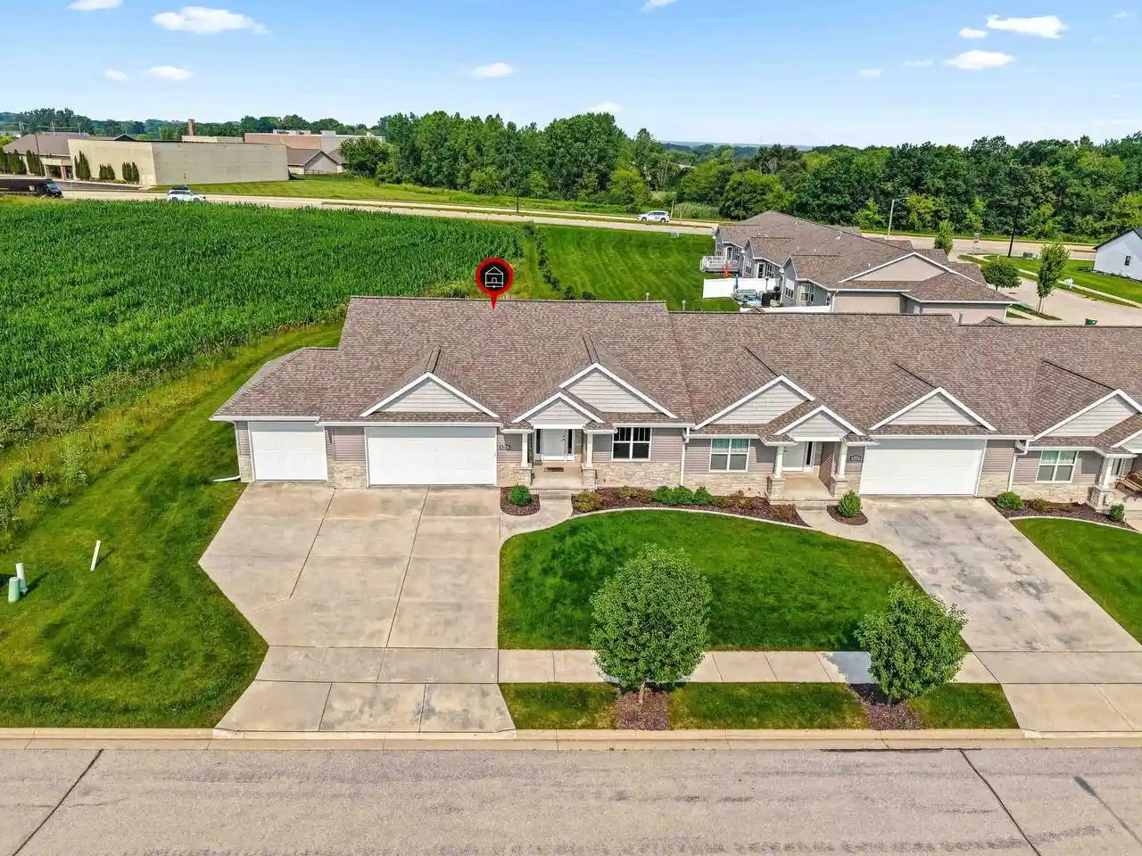 Photo 2 of Condo for sale at 911 Barronwood Dr Dr, Green Bay, WI 54311 | MLS# 50329239 | Listing updated on 2026-09-21