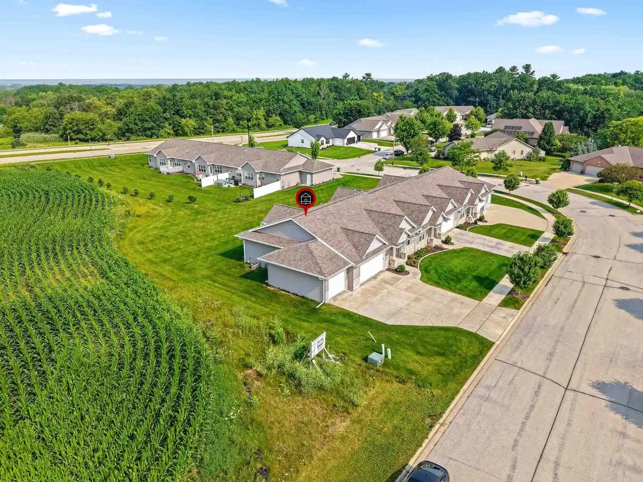 Photo 3 of Condo for sale at 911 Barronwood Dr Dr, Green Bay, WI 54311 | MLS# 50329239 | Listing updated on 2026-09-21