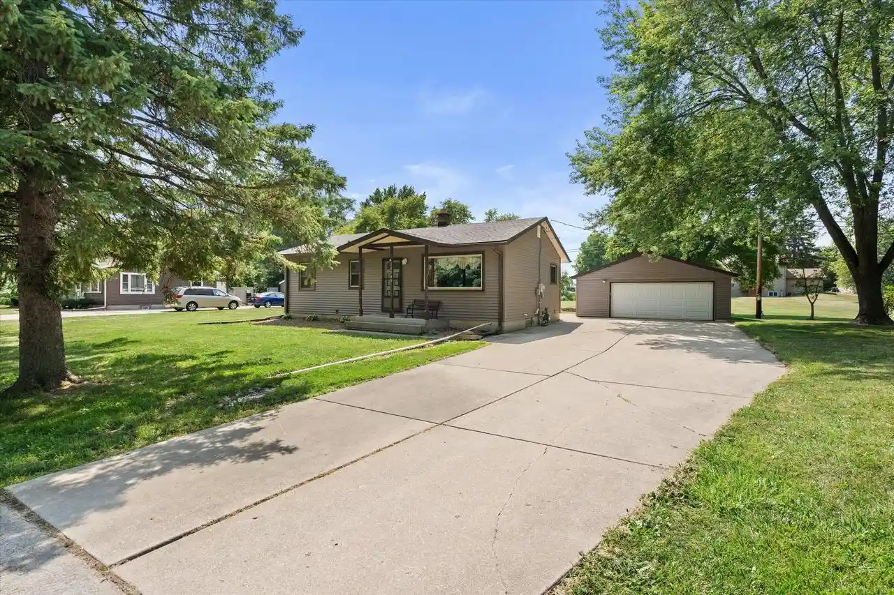 1st image of 10549 S 4th Avenue Avenue, Oak Creek, WI 53154 | MLS# 1971953