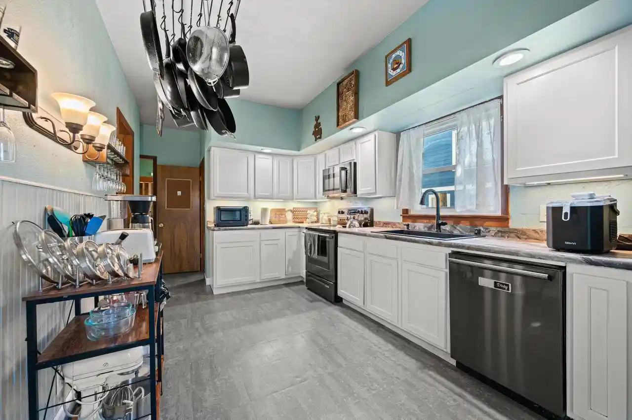 33rd image of 314 Lawn Street Street, Hartland, WI 53029 | MLS# 1971945