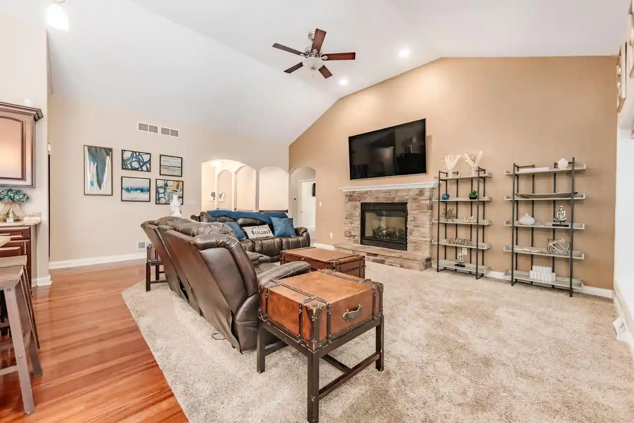 2nd image of W209n11385 Reger Court Court, Germantown, WI 53022 | MLS# 1971956