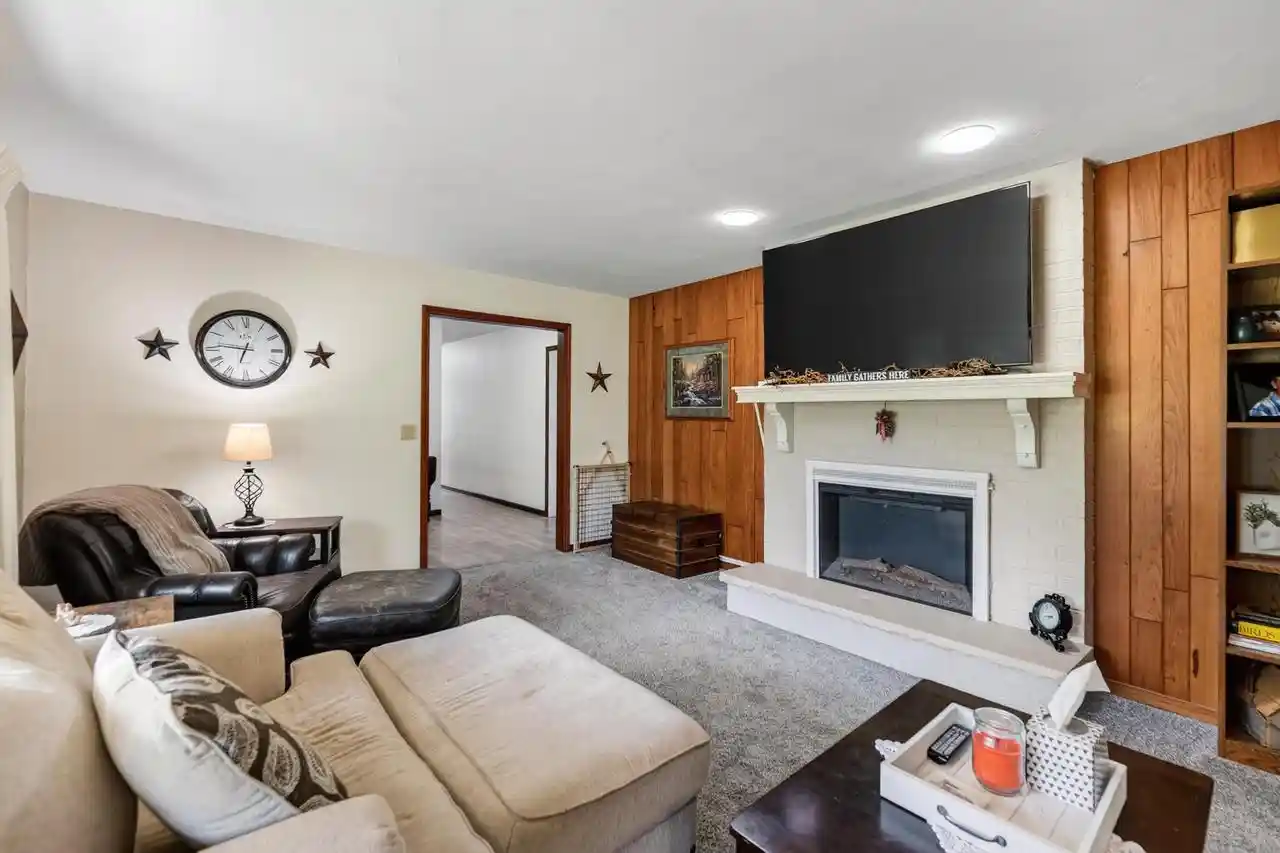 4th image of 5704 E Oak Trail Trail, Milton, WI 53563 | MLS# 2028231
