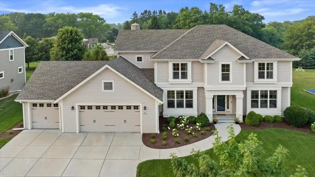1st image of N47w7810 Parkland Road Road, Cedarburg, WI 53012 | MLS# 1971971