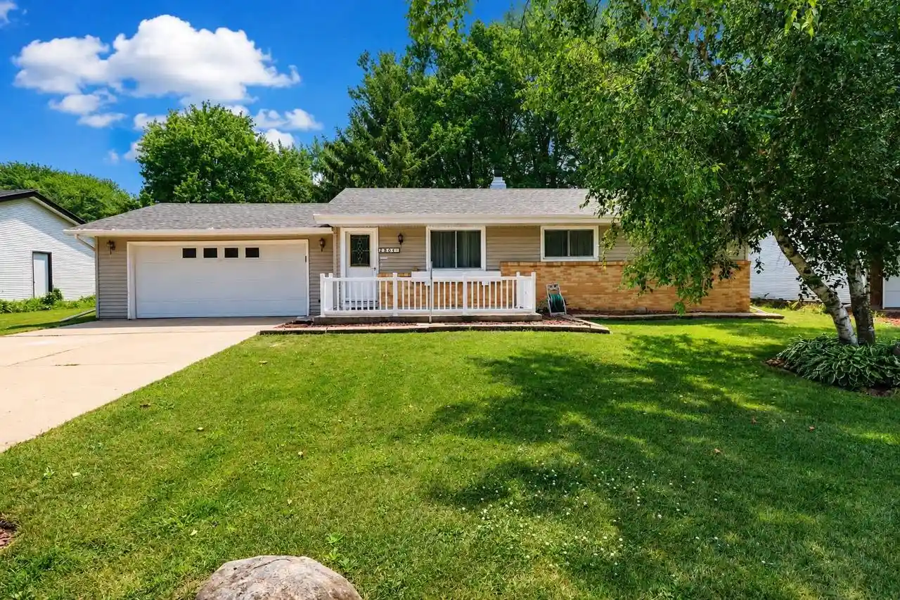 1st image of 2804 Sherwood Dr Dr, Janesville, WI 53545 | MLS# 2028236