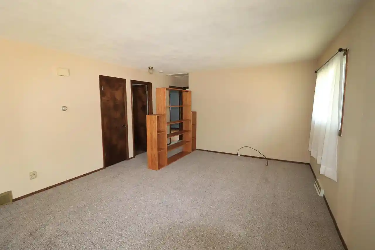 2nd image of 2804 Sherwood Dr Dr, Janesville, WI 53545 | MLS# 2028236