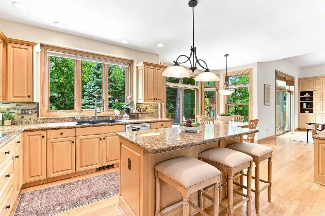 3rd image of 10105 N Parkside Court Court, Mequon, WI 53092 | MLS# 1971983